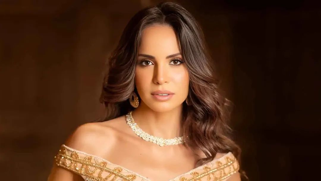 آمال ماهر تروّج لأغنيتها الجديدة "باجي بالحرية"