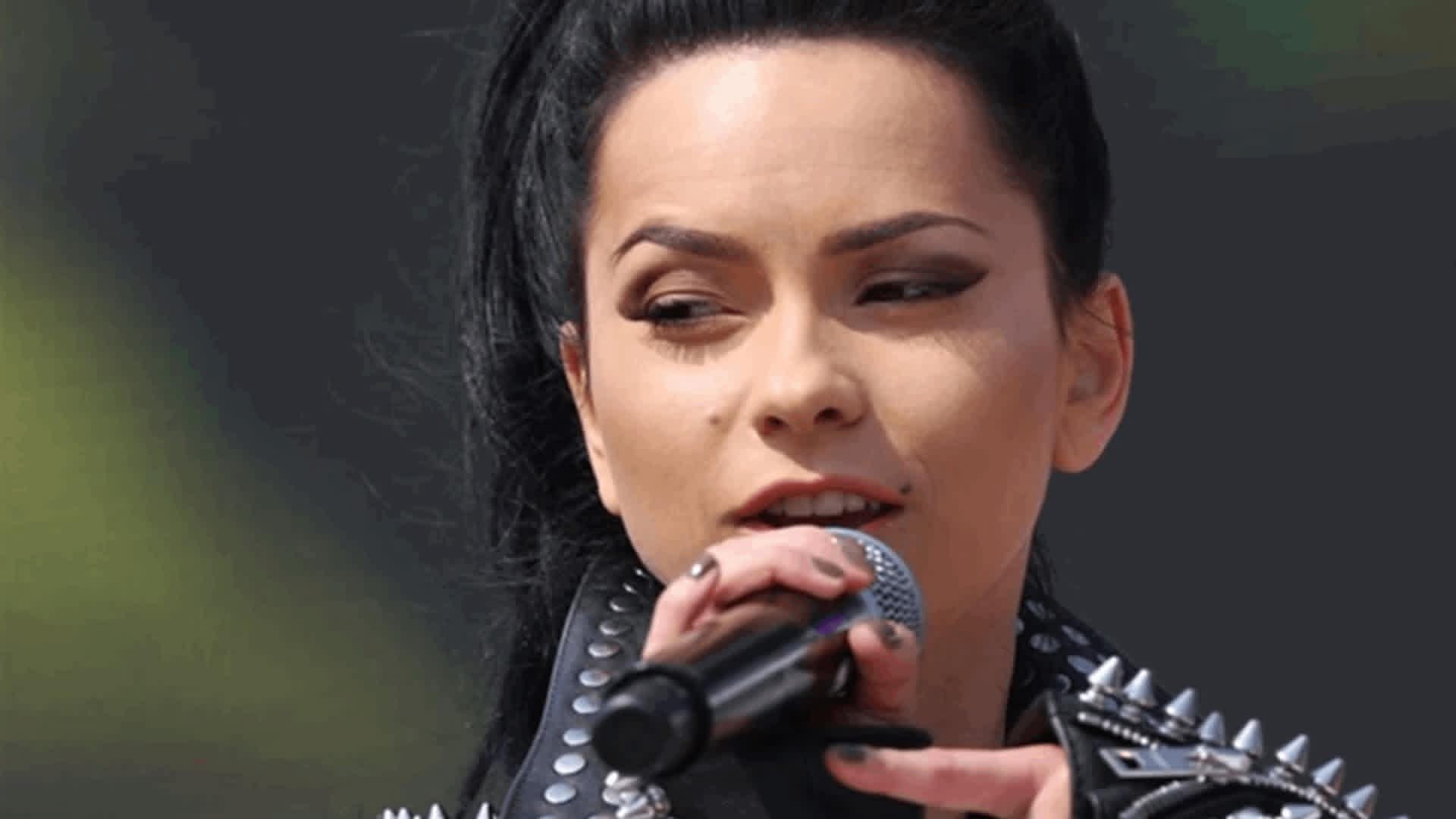 مغنية بوب عالمية تعيد تقديم أغنية "يا طبطب" لنانسي عجرم