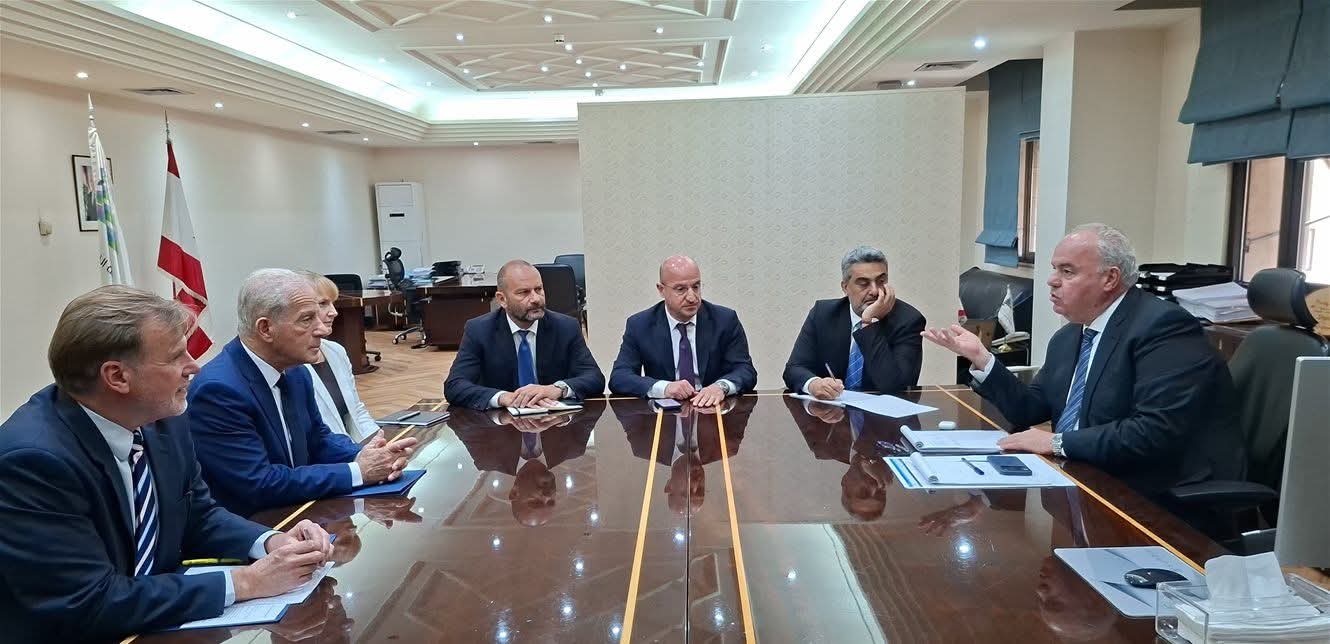 تعزيز التعاون واستثمارات إعادة الإعمار في لبنان