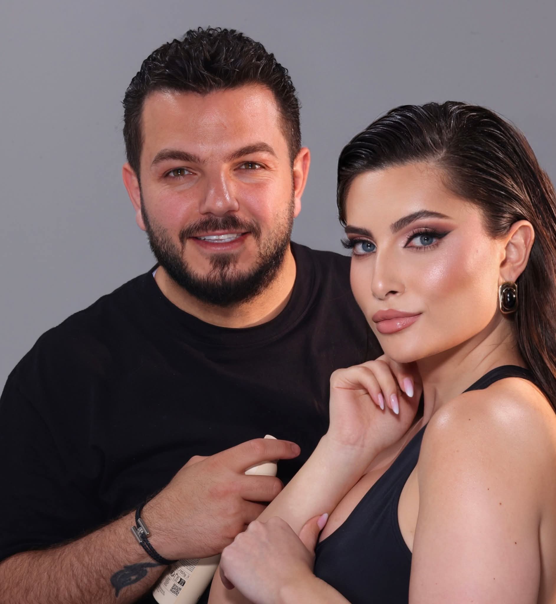   الرئيسية/لايف ستايل/فن وترفيه  فن وترفيه  عمل مميز يجمع المزين رامي نخول والاعلامية أنيتا سليمان