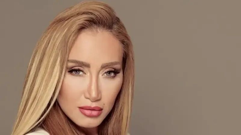 المذيعة ريهام سعيد بحالة تخبط وضياع