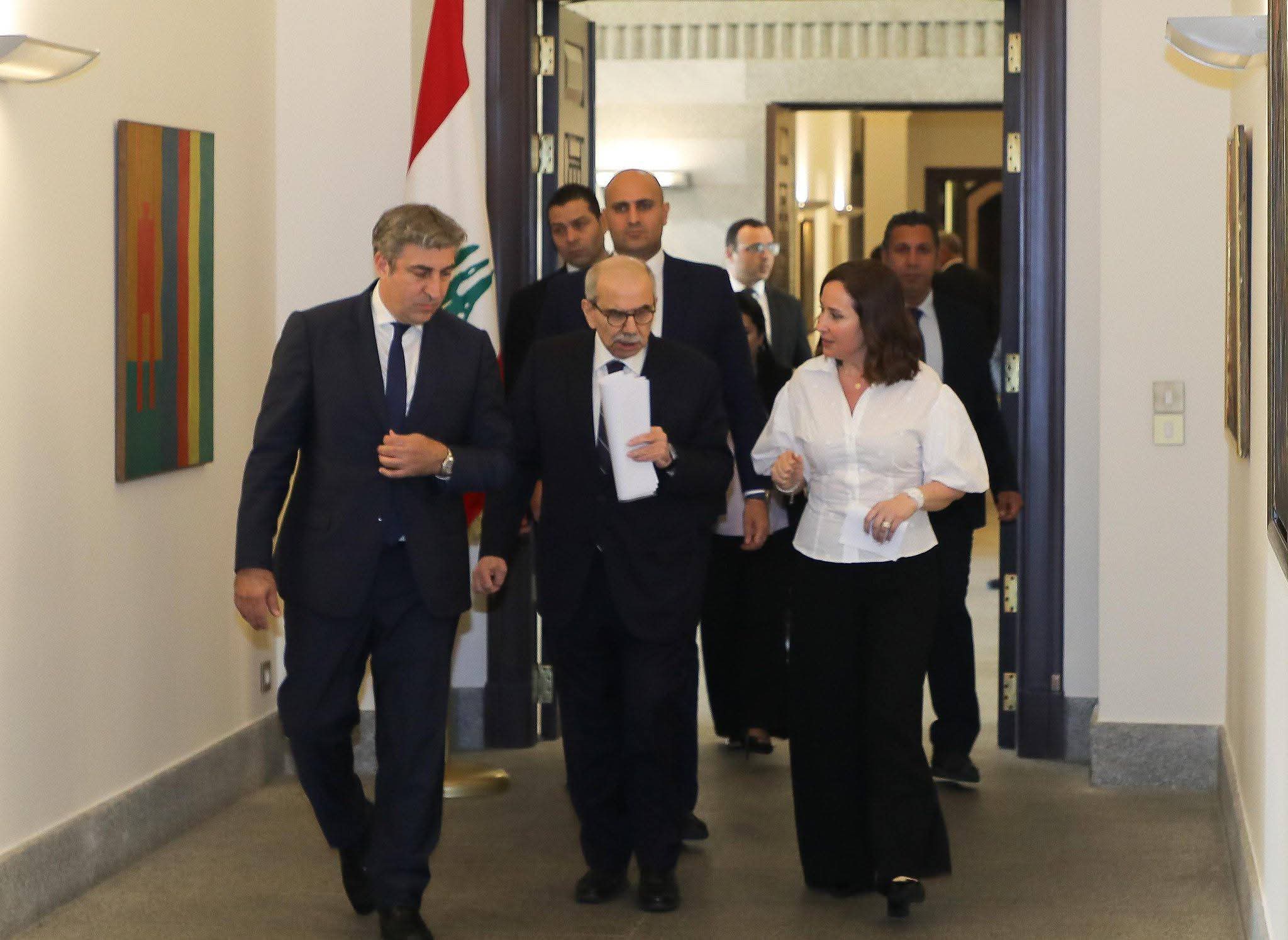 جلسة لمجلس الوزراء في السراي الكبير