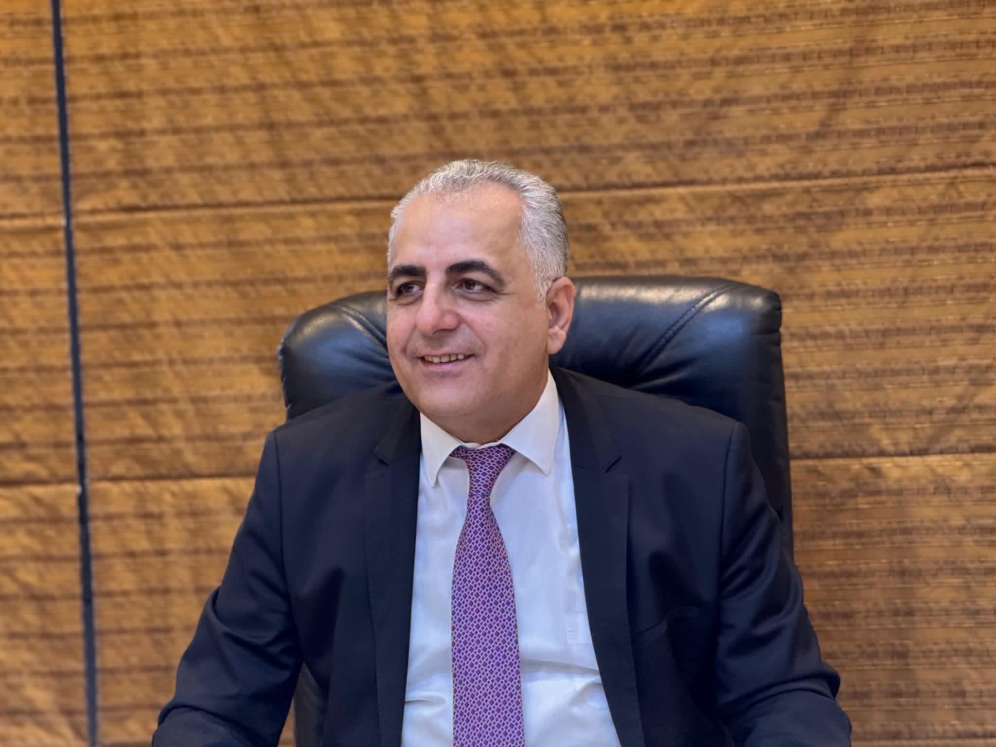 الدفعة الأولى للأطباء والمستشفيات