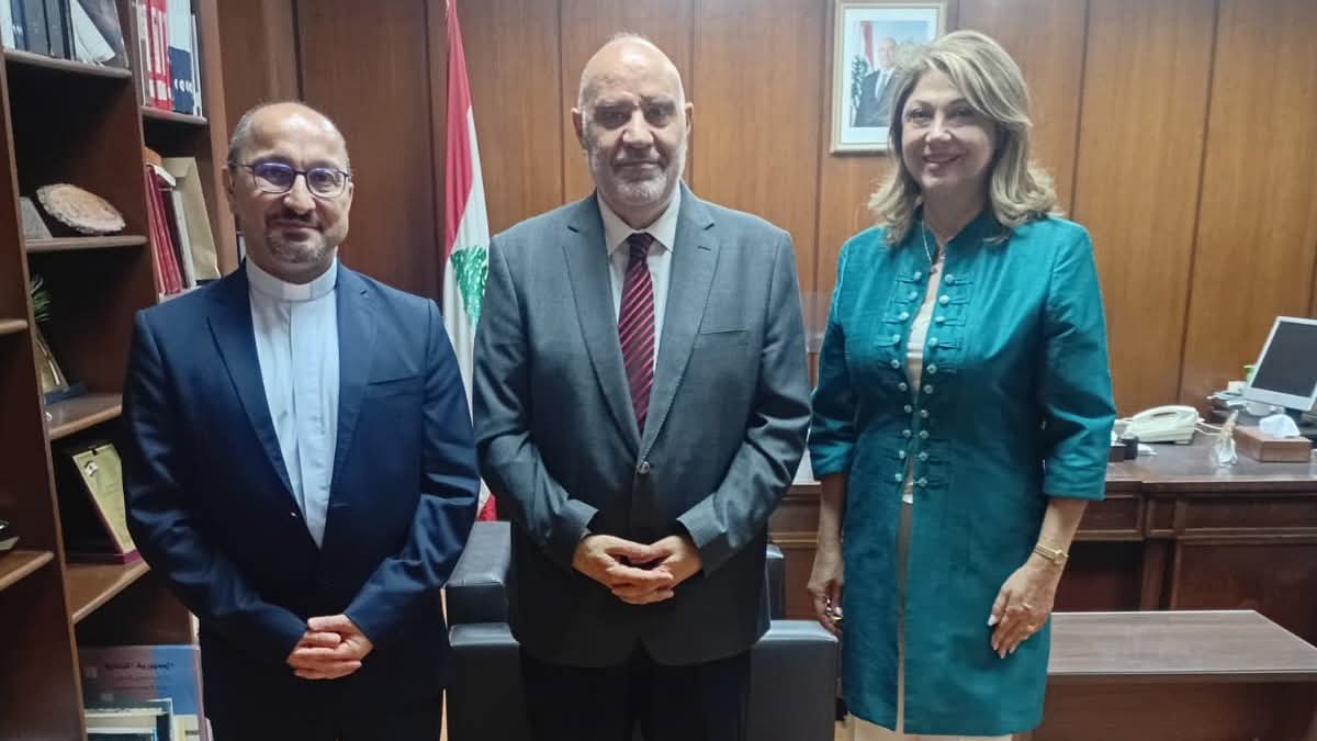 المدير العام لوزارة الإعلام إستقبل رئيس الجامعة الأنطونية وبحثا في تعزيز التعاون