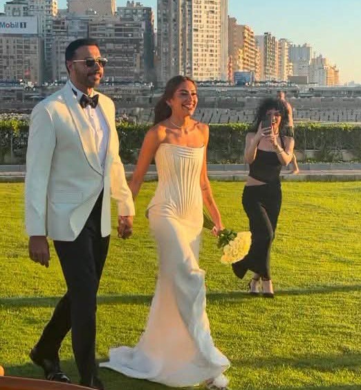 احتفل الفنان أحمد السعدني بزفافه على الكاتبة ميرنا الهلباوي