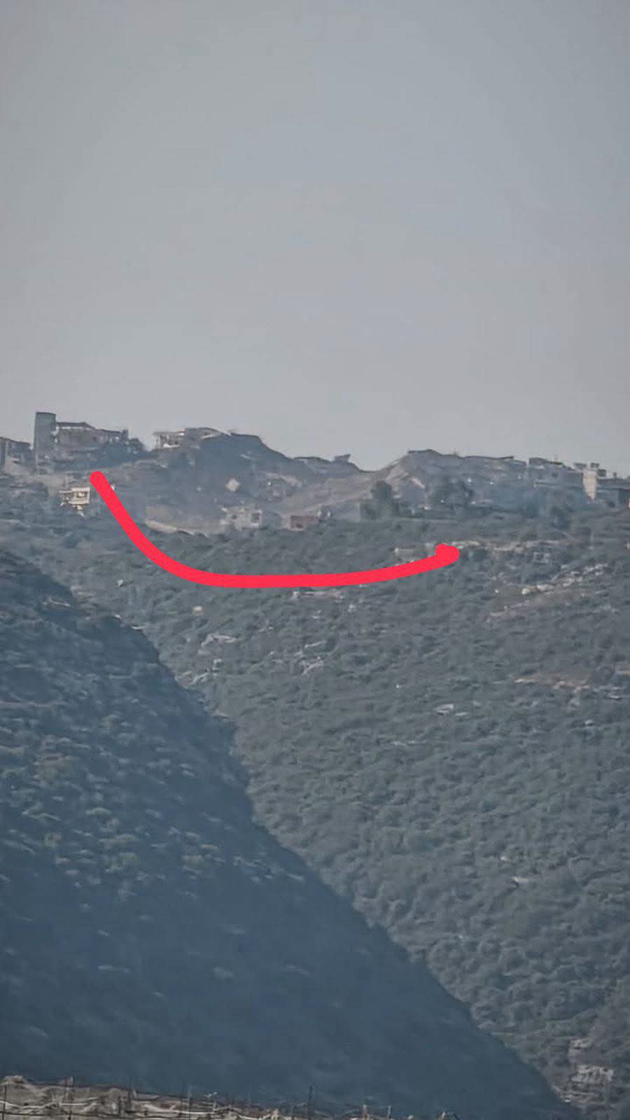 تدمير واسع في مجدل زون: عصف تفجير "الـ80 طناً" يمحو معالم العقارات ويمزق أوصال البلدة  جنوب لبنان —