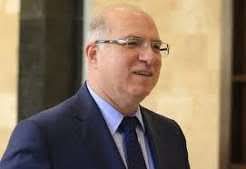 يمدّد مهلة تسوية أوضاع المخالفين 