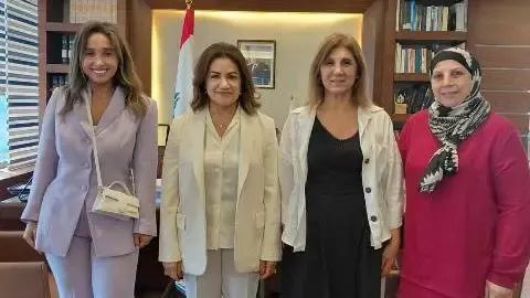 وزيرة الشؤون عرضت مع رئيسة اللجنة الاجتماعية في بلدية بيروت مشاريع تنموية