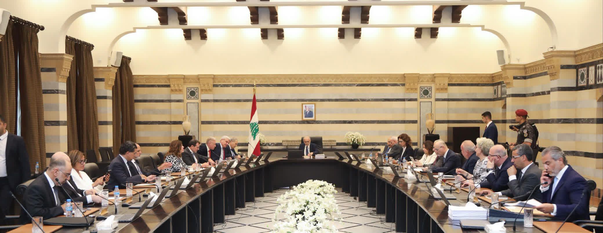 عقد مجلس الوزراء جلسة الأسبوعية في السراي الكبير