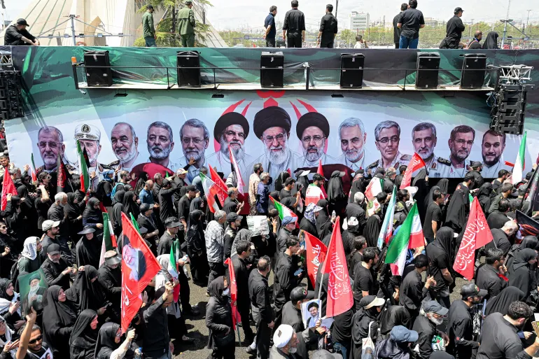 تشييع المرشد.. طهران تحوّل "مكاسب الحرب" إلى أوراق ضغط على ترمب
