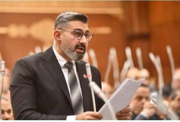 أزمة "الأداء العلني" تتفاعل في مصر.. 
