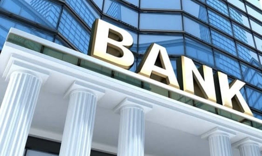 وبشروط قاسية: المصارف تعود إلى الإقراض
