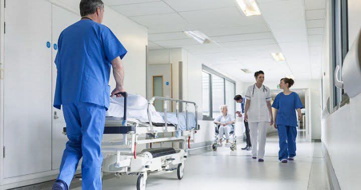 الضمان يلوّح بفسخ عقود مستشفيات بسبب فروقات مالية غير مبرّرة على المرضى