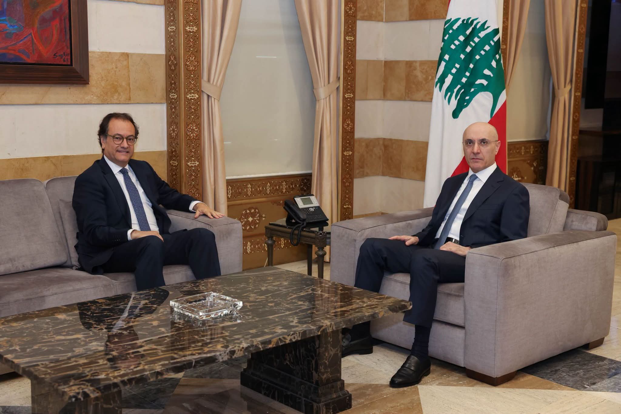 الوزير الحجار استقبل سفير لبنان في فرنسا ربيع الشاعر
