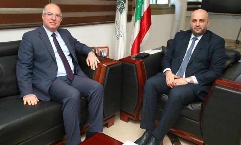 آلية موحدة لشراء أدوية الأمراض المستعصية واتفاق بين وزارتي الصحة والعمل
