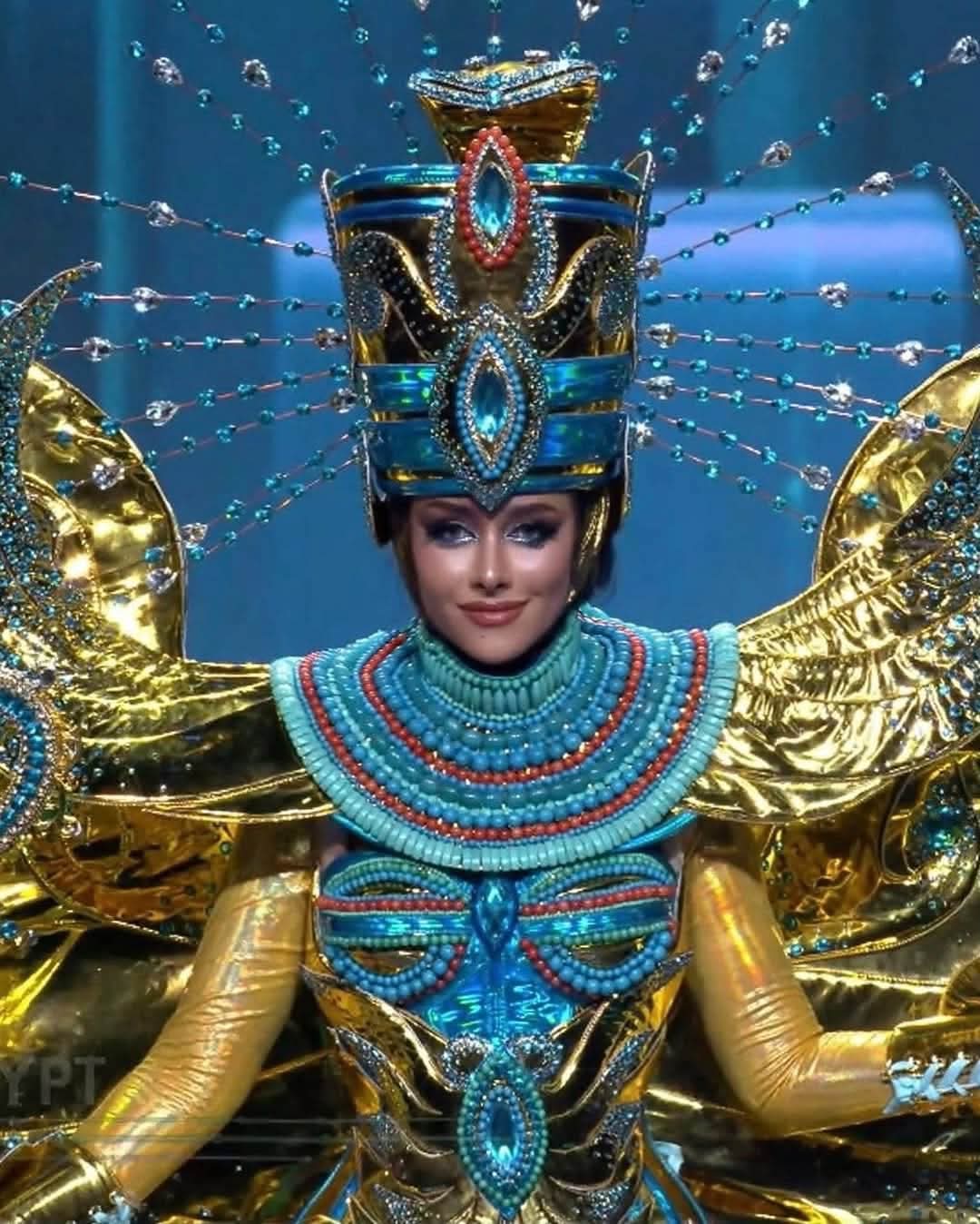 ملكة جمال مصر تحصد جائزة أفضل زي وطني في Miss Grand International
