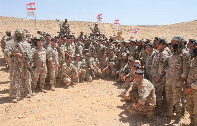 حضر قائد الجيش العماد رودولف هيكل مناورة تدريبية بالذخيرة الحية في جرد بريتال