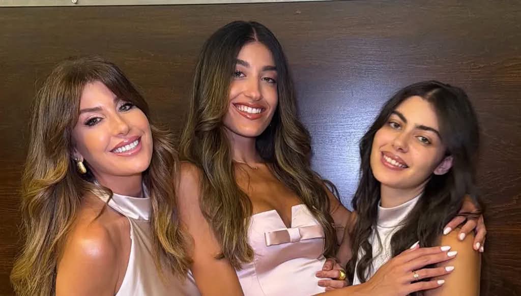 ريتا حرب تحتفل بخطوبة ابنتها ميشيل... وكاريس بشار تشاركها الفرحة
