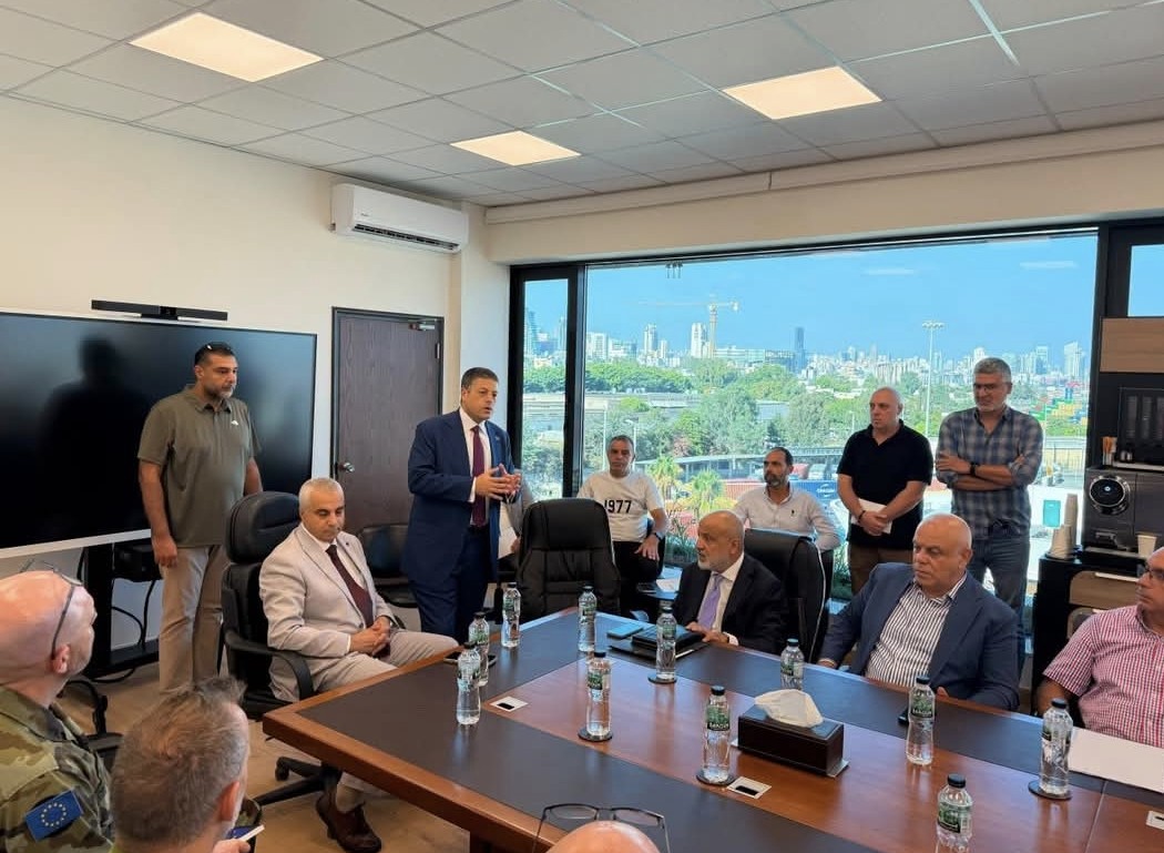 وفد عسكري أوروبي في مرفأ بيروت