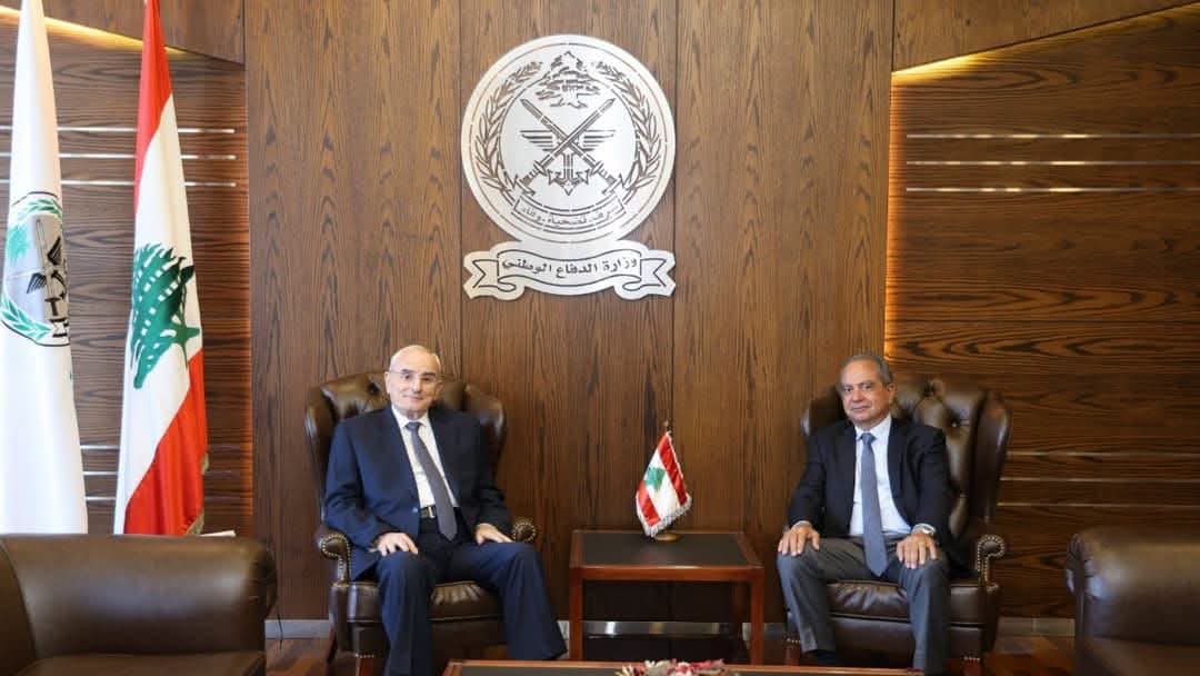 وزير الدفاع استقبل وزير الطاقة شاكرًا دفع المبالغ المتراكمة لكهرباء لبنان