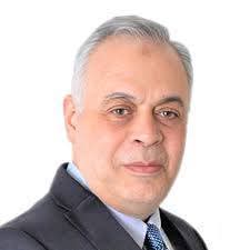 دفاعاً عن سمعة الفنانين.. النقيب أشرف زكي يتقدم ببلاغ للنائب العام