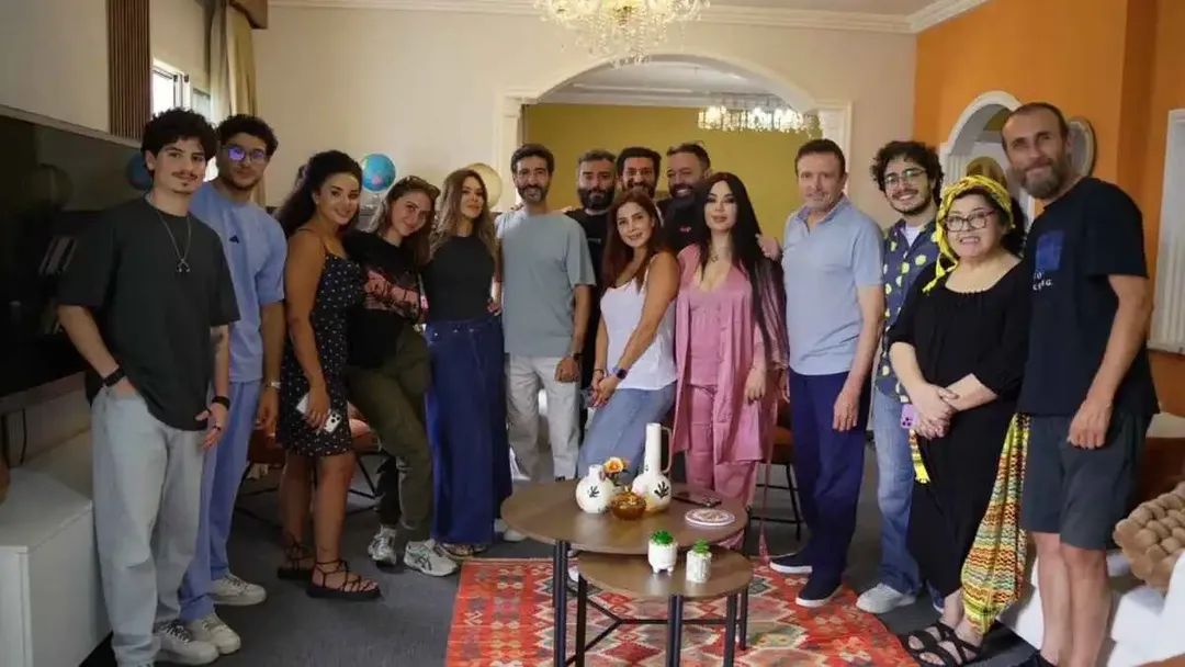 كلوديا مرشليان تعود بعد غياب بكوميديا "نص مصيبة"