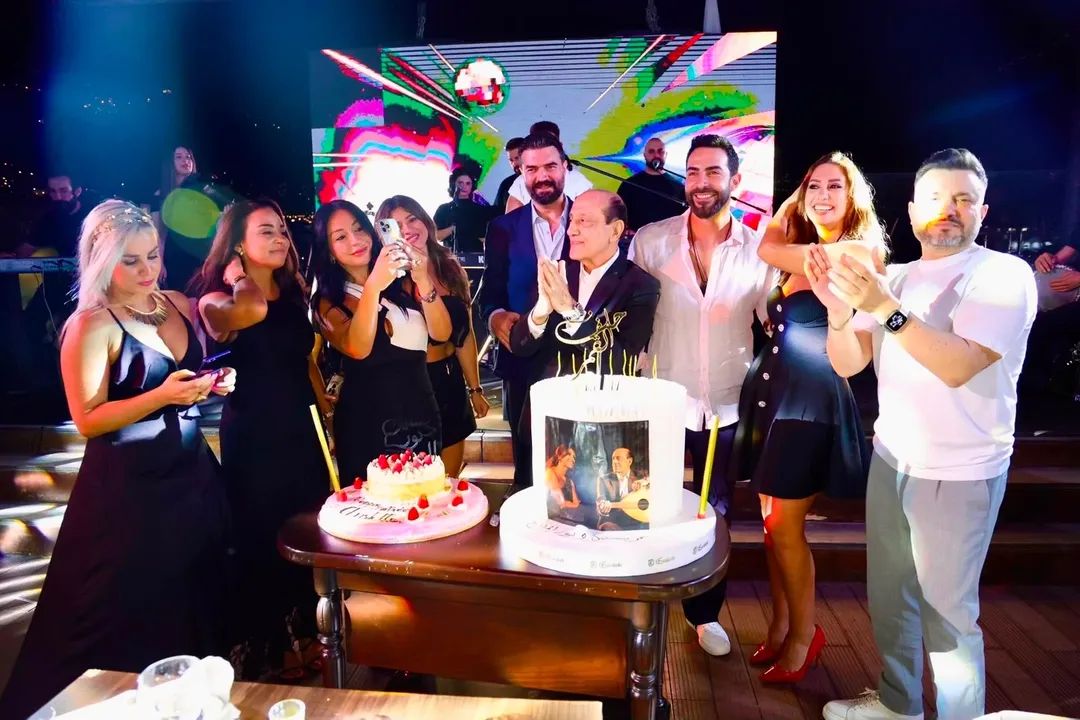 نور الملاح يعيد اطلاق "حلف القمر" بصوت إبنته كريستيل في عيد ميلادها