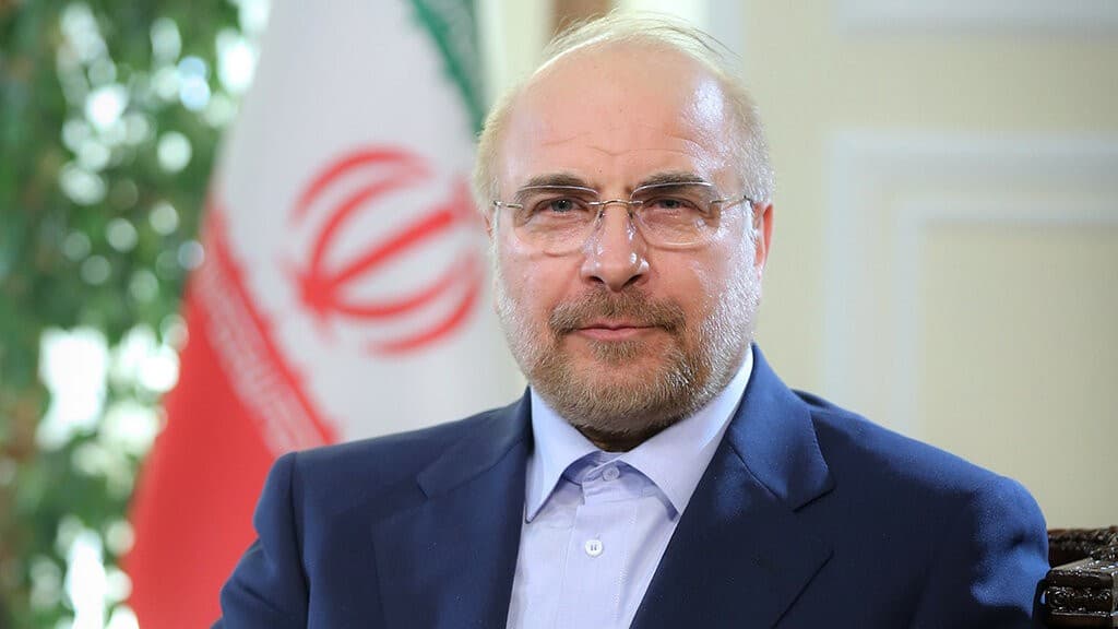 قاليباف التقى في طهران قائد الجيش الباكستاني: واشنطن لم تلتزم بمذكرة التفاهم وأعاقت استقرار المنطقة