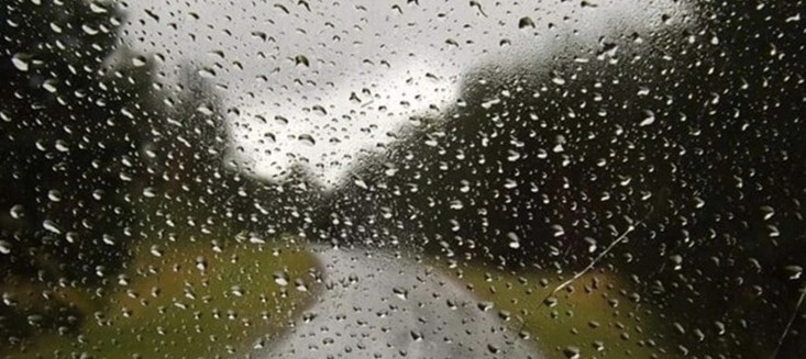 أمطارٌ غزيرة وبرق ورعد