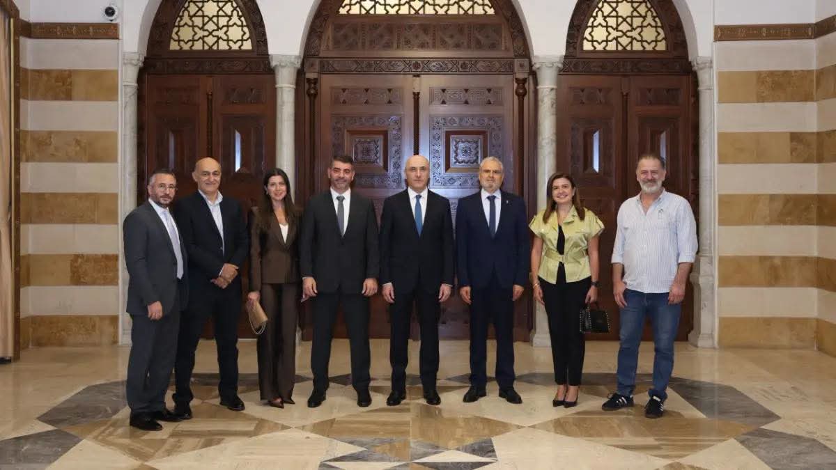 نقيب الصيادلة زار مع وفد وزير الداخلية وعرض معه مطالب القطاع وحماية الصيدليات