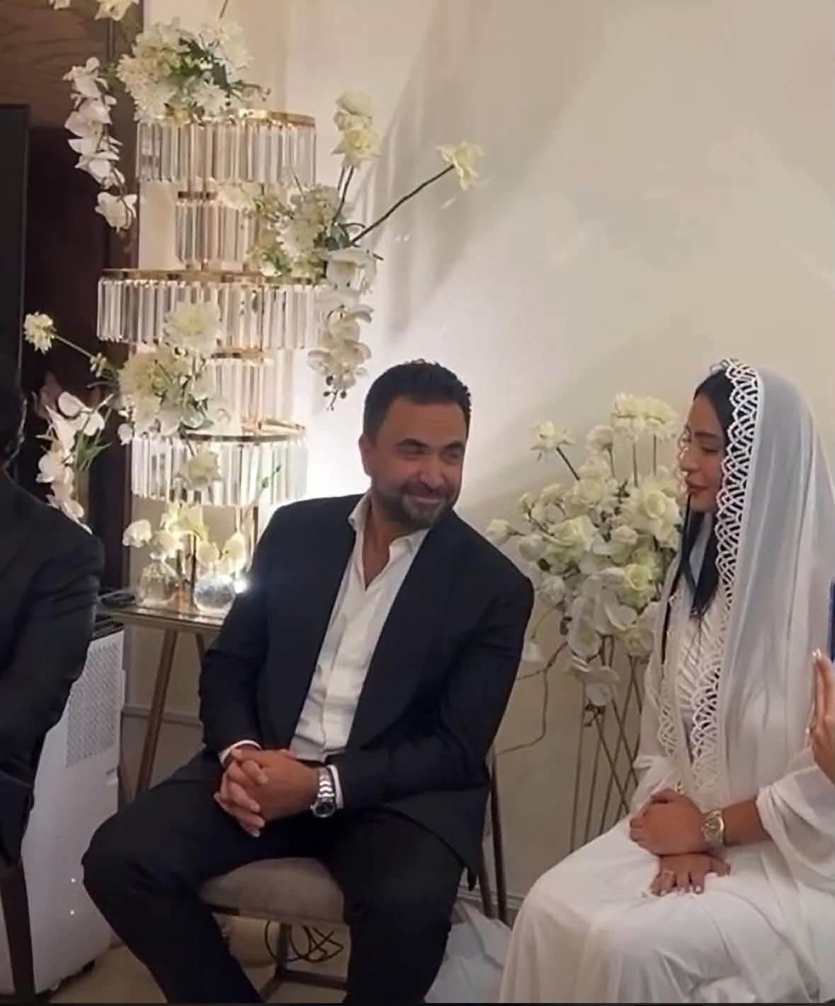 نادر_الأتات يعقد قرانه على عروسته جنى إسماعيل في أجواء عائلية