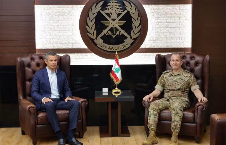 بحث الأوضاع العامة في البلاد،
