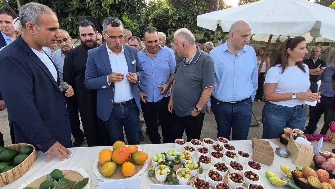 وزير الزراعة زار "بستان السهل" في الرميلة مشيدا بإنتاجه وتنوّعه