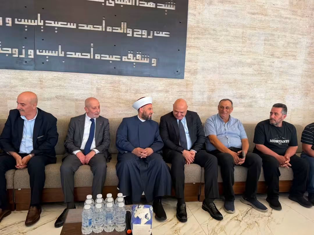 الرئيس جوزاف عون يعزّي مفتي زحلة والبقاع بوفاة والده في بلدة غزة