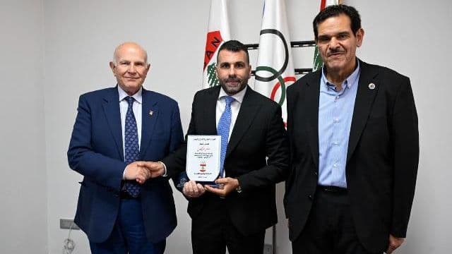 تكريم بطل الرماية سامر سركيس لإحرازه ذهبية السكيت في ألعاب تارانتو المتوسطية