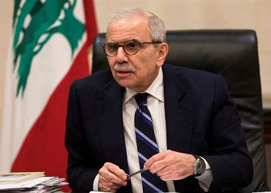 سلام يغادر إلى أميركا.