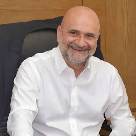 ابي رميا يغادر الى باريس للمشاركة في مؤتمر برلماني لدعم لبنان برعاية ماكرون