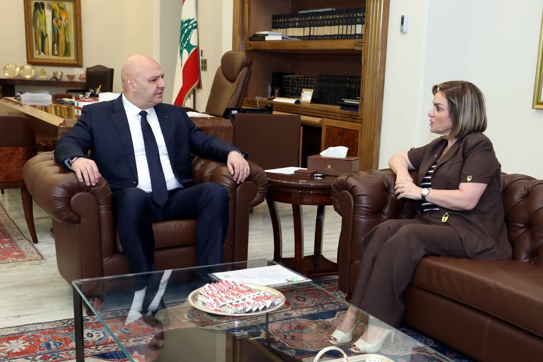 الرئيس عون تسلّم من القزي تقريراً عن إنجازات عمل الجمارك