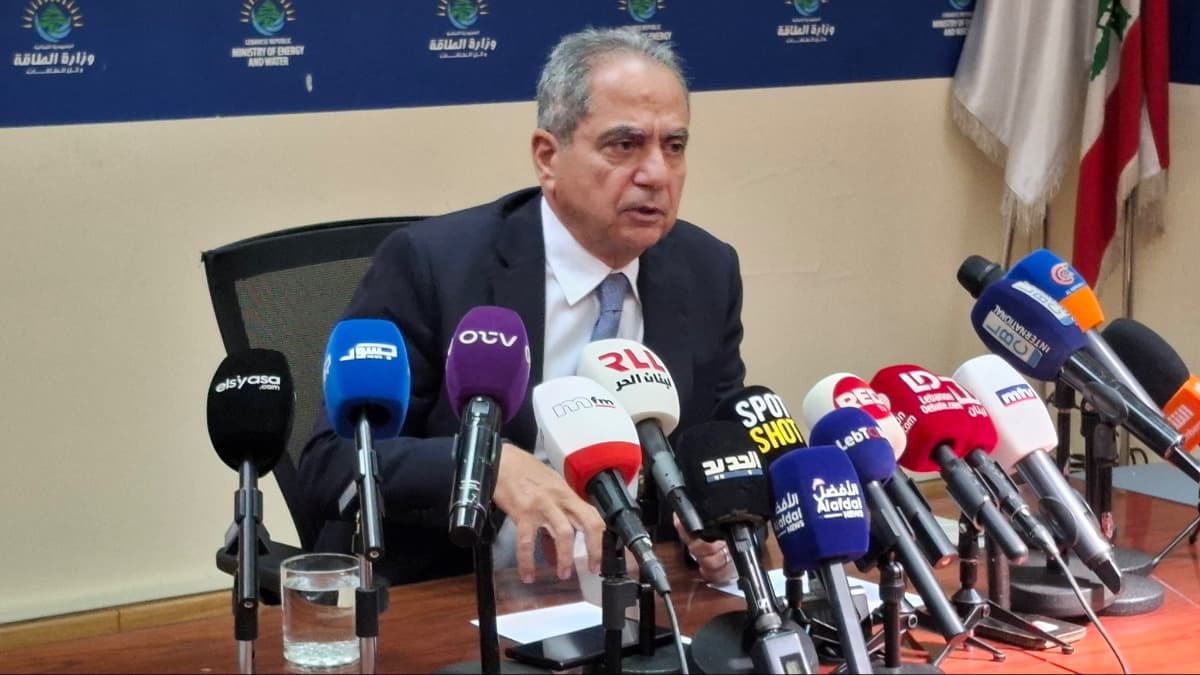 الصدي يعلن اعتكافه عن حضور جلسات مجلس الوزراء