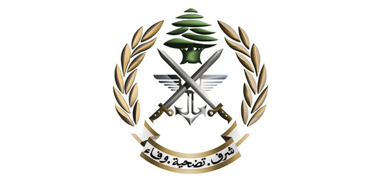 الجيش: توقيف أحد أخطر المطلوبين في بلدة شعت- بعلبك لإطلاقه النار والقذائف الصاروخية نحو دورية للجيش