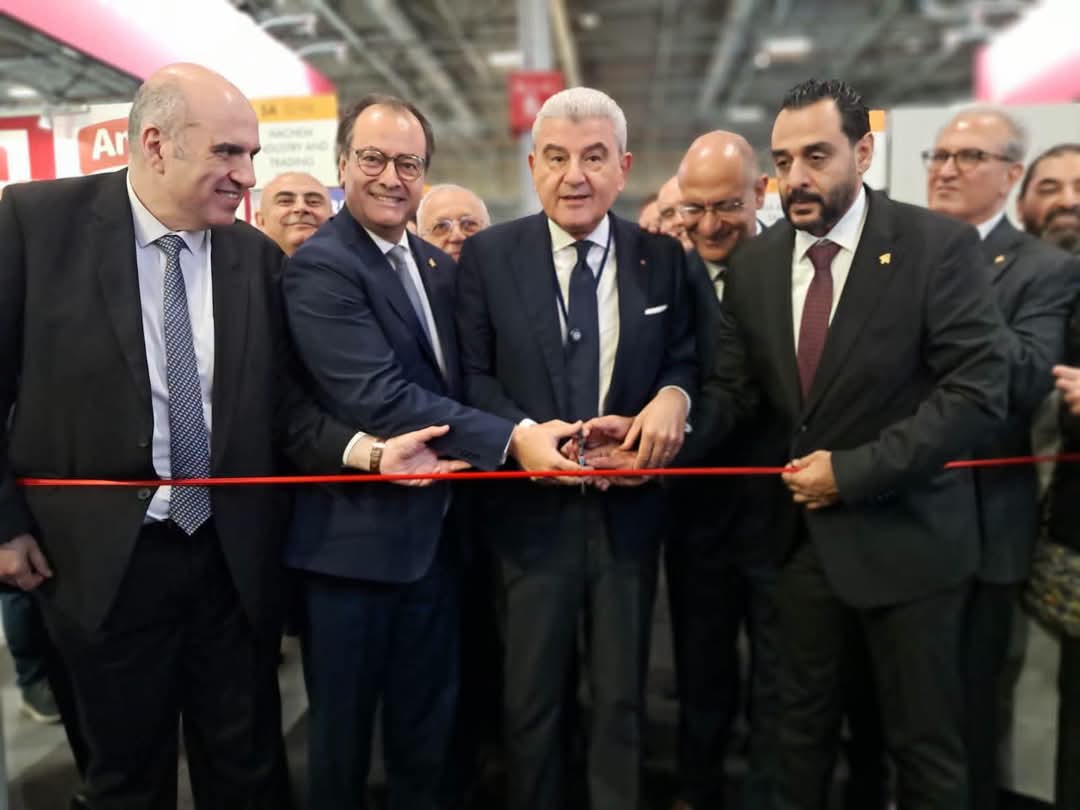 عيسى الخوري افتتح الجناح اللبناني في معرض سيال الدولي في باريس