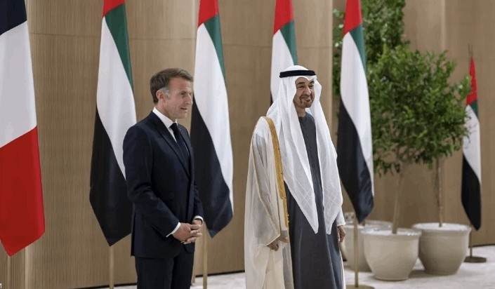 ماكرون ومحمد بن زايد يشهدان إعلان إطار عمل الشراكة الدفاعية