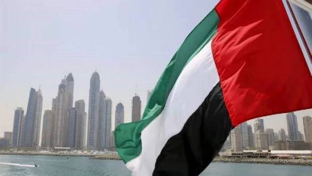 الإمارات تعلن احتواء تسرّب نفطي قبالة سواحلها